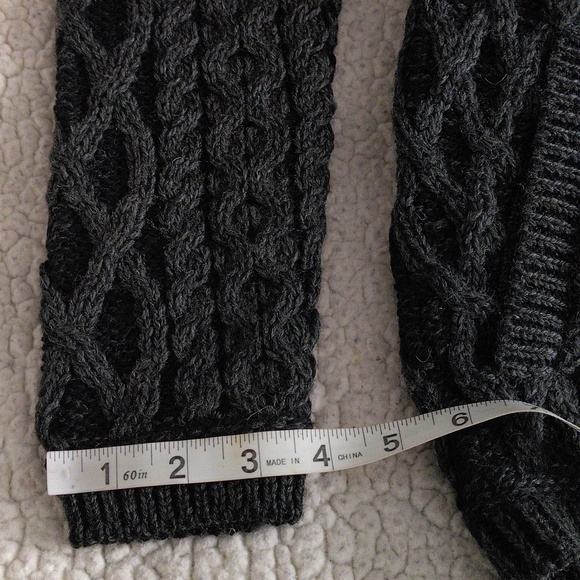 Aran Sweater Market XS 100% Merino Wool Full Zip Fisherman Sweater - Picture 7 of 12